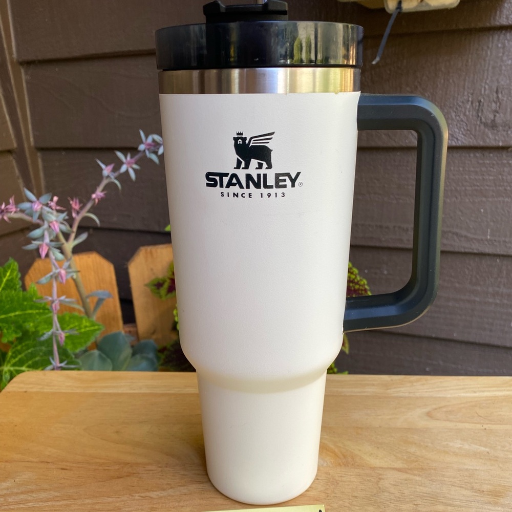 Stanley OG POLAR-LOWERED PRICE